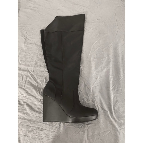 Knee Wedge Boots Plus 